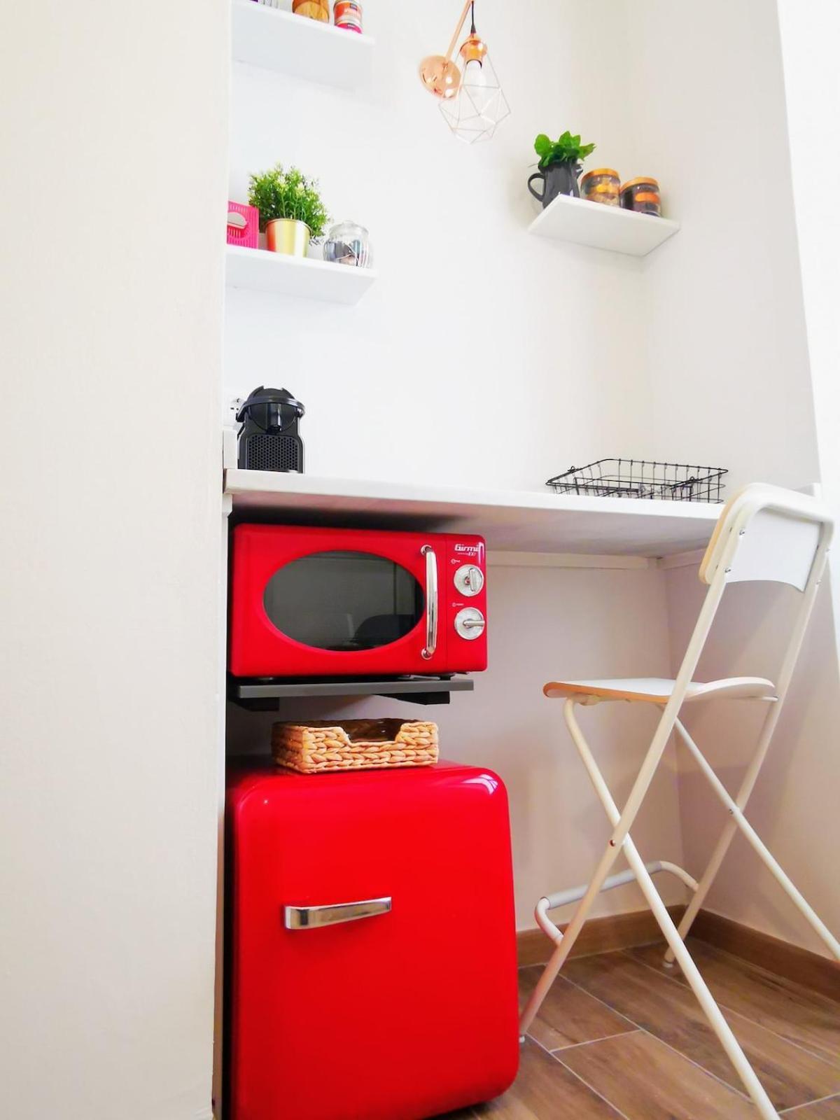 Appartement Cozy Flat 50 Meters From The Metro Milan