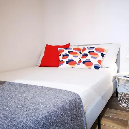 Cozy Flat 50 Meters From The Metro Apartment Milan Exterior photo