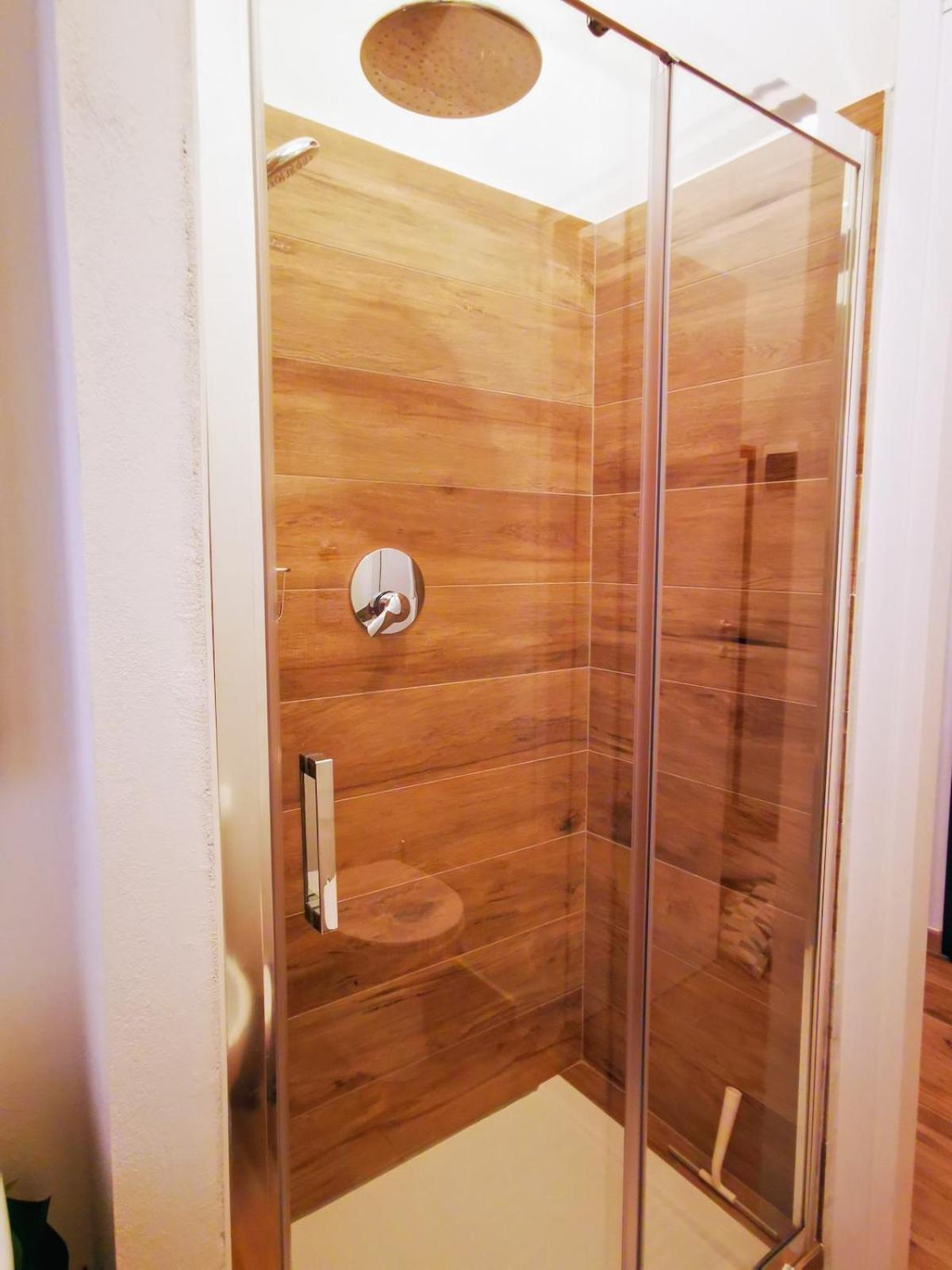 Cozy Flat 50 Meters From The Metro *